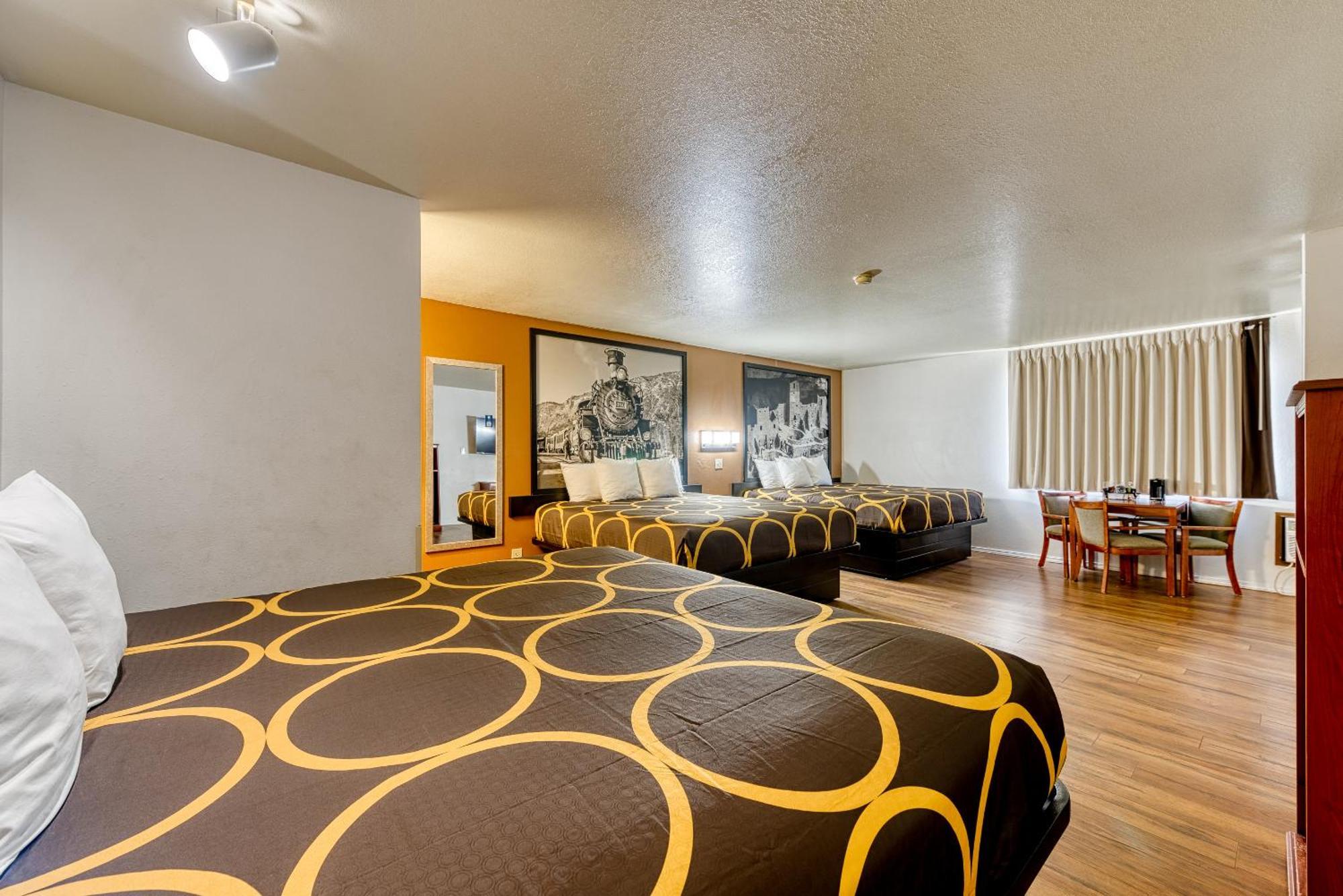 Super 8 By Wyndham Alamosa Motel Room photo